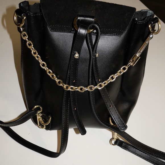 Leather backpack - Picture 2 of 2